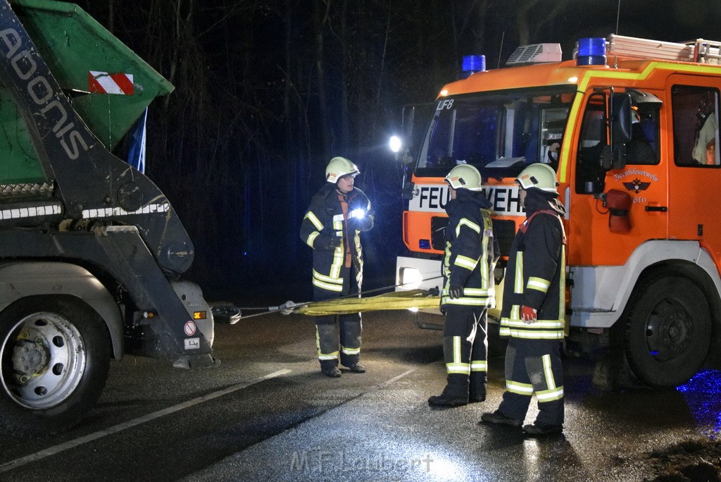 Container LKW umgestuerzt Koeln Brueck Bruecker- Dellbruecker Mauspfad P529.JPG - Miklos Laubert